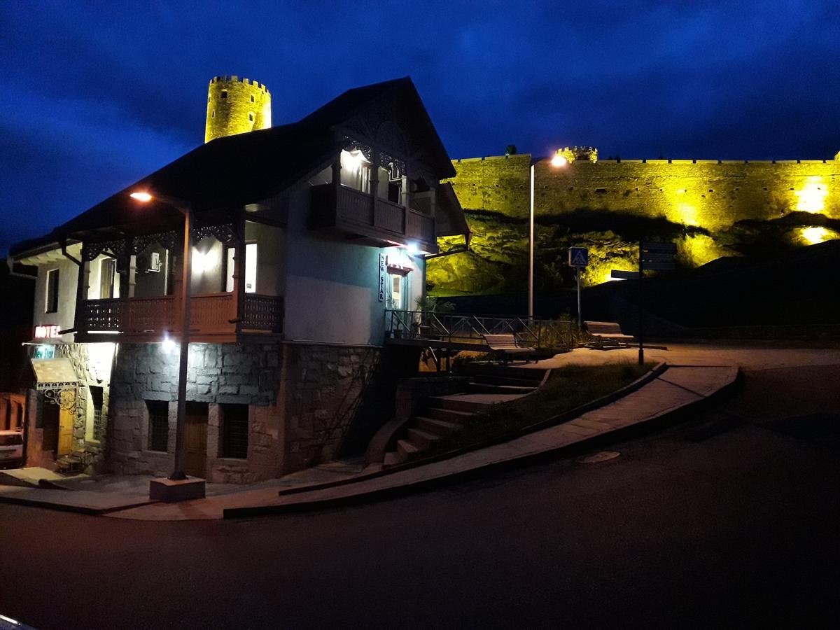 Hotel New Star Akhaltsikhé Extérieur photo